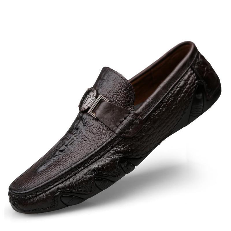 Beanie shoes with crocodile pattern