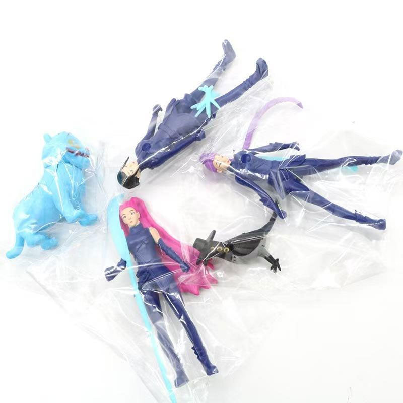 Demon Hunter Girls Desktop Ornaments