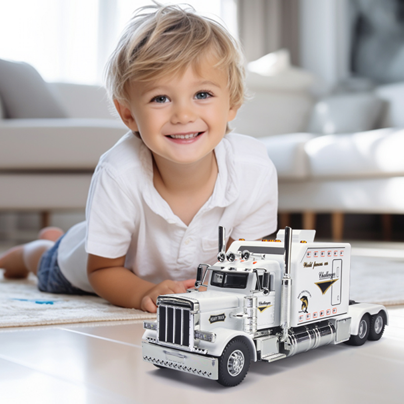 1:24 Heavy-Duty Alloy Truck Model