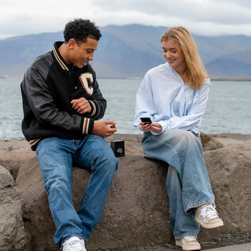 Deep Conversation Cards for Meaningful Talk