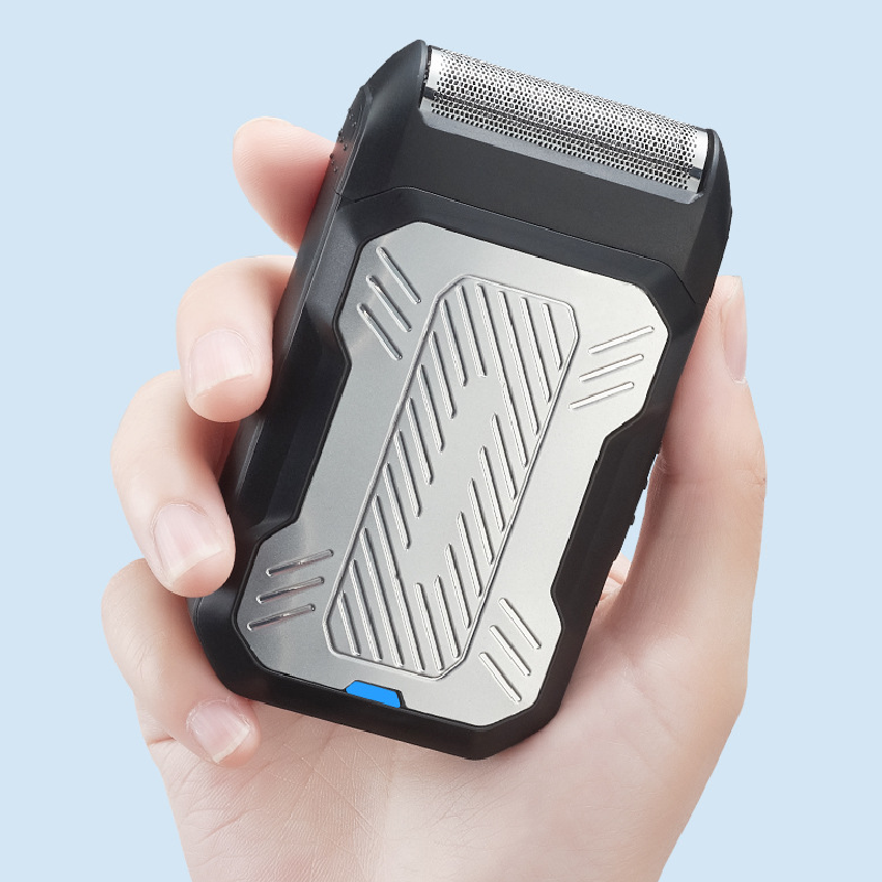 2-in-1 Rechargeable Foil Shaver