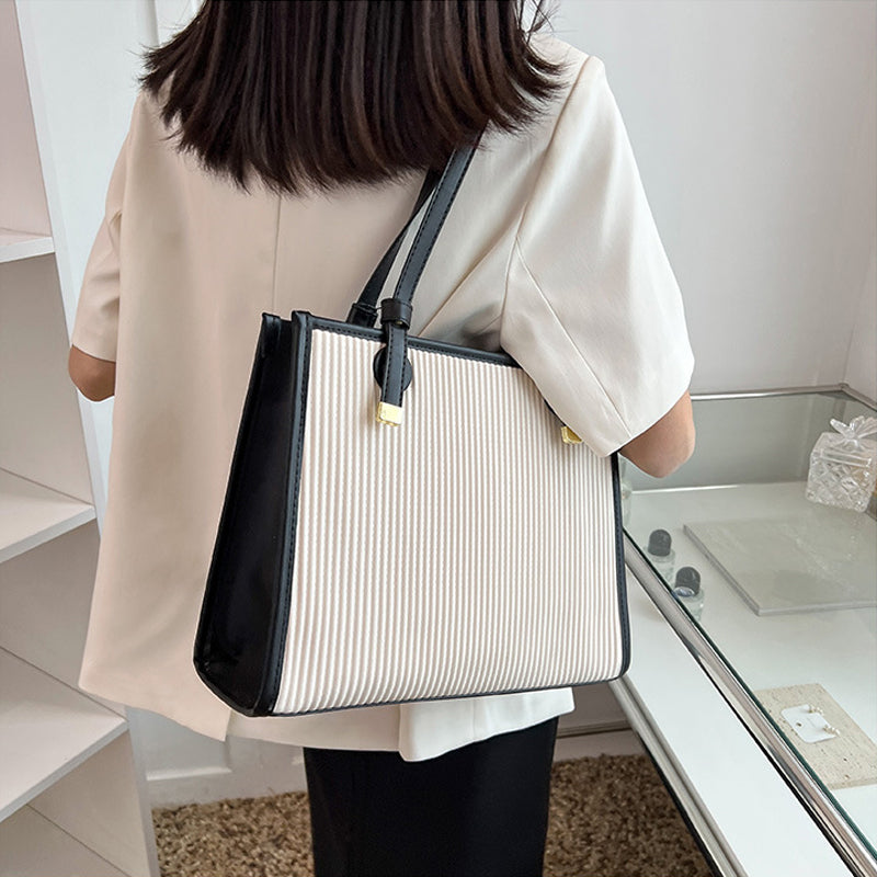 Underarm tote bag