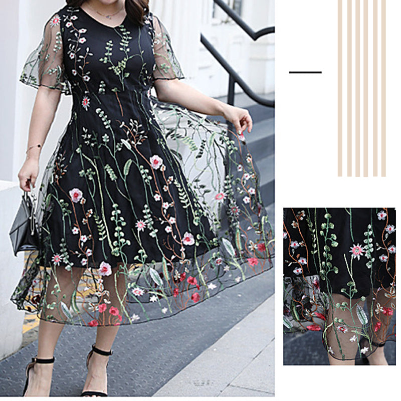 Curve & Plus Size Embroidered Dress（👉👉Free shipping）