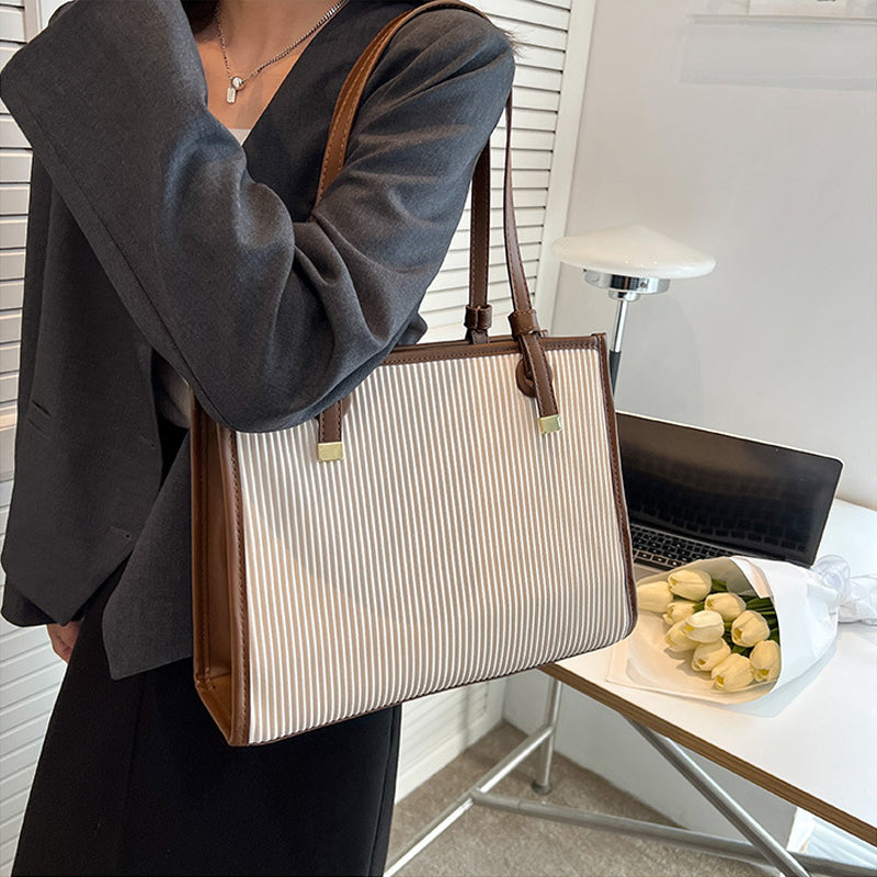 Underarm tote bag